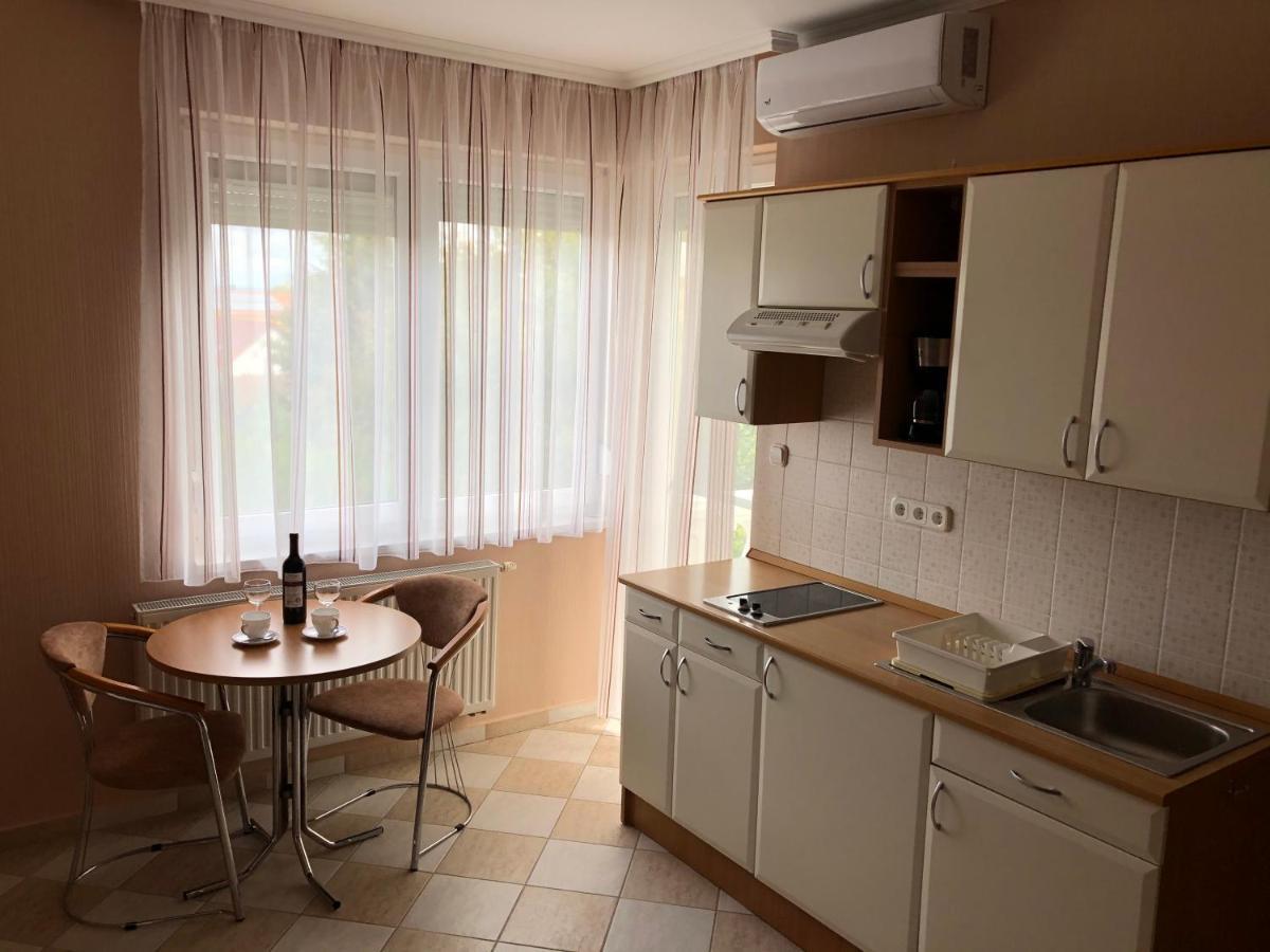 Jozsef Apartments House Zalakaros Extérieur photo