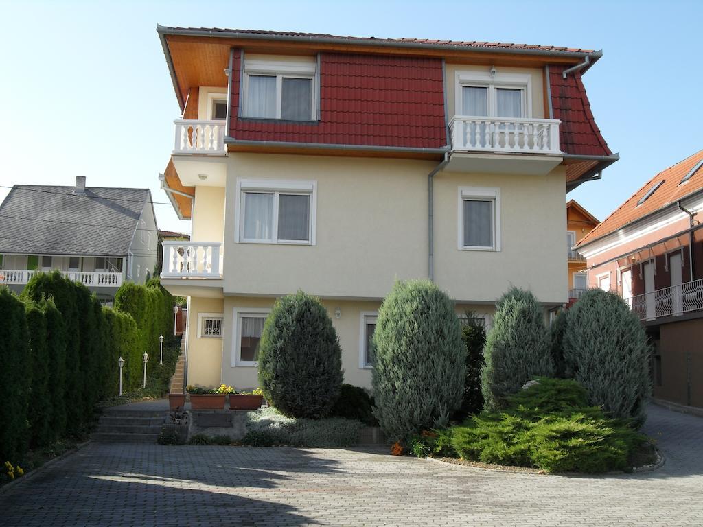 Jozsef Apartments House Zalakaros Extérieur photo