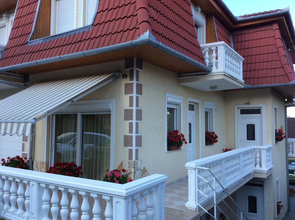 Jozsef Apartments House Zalakaros Extérieur photo